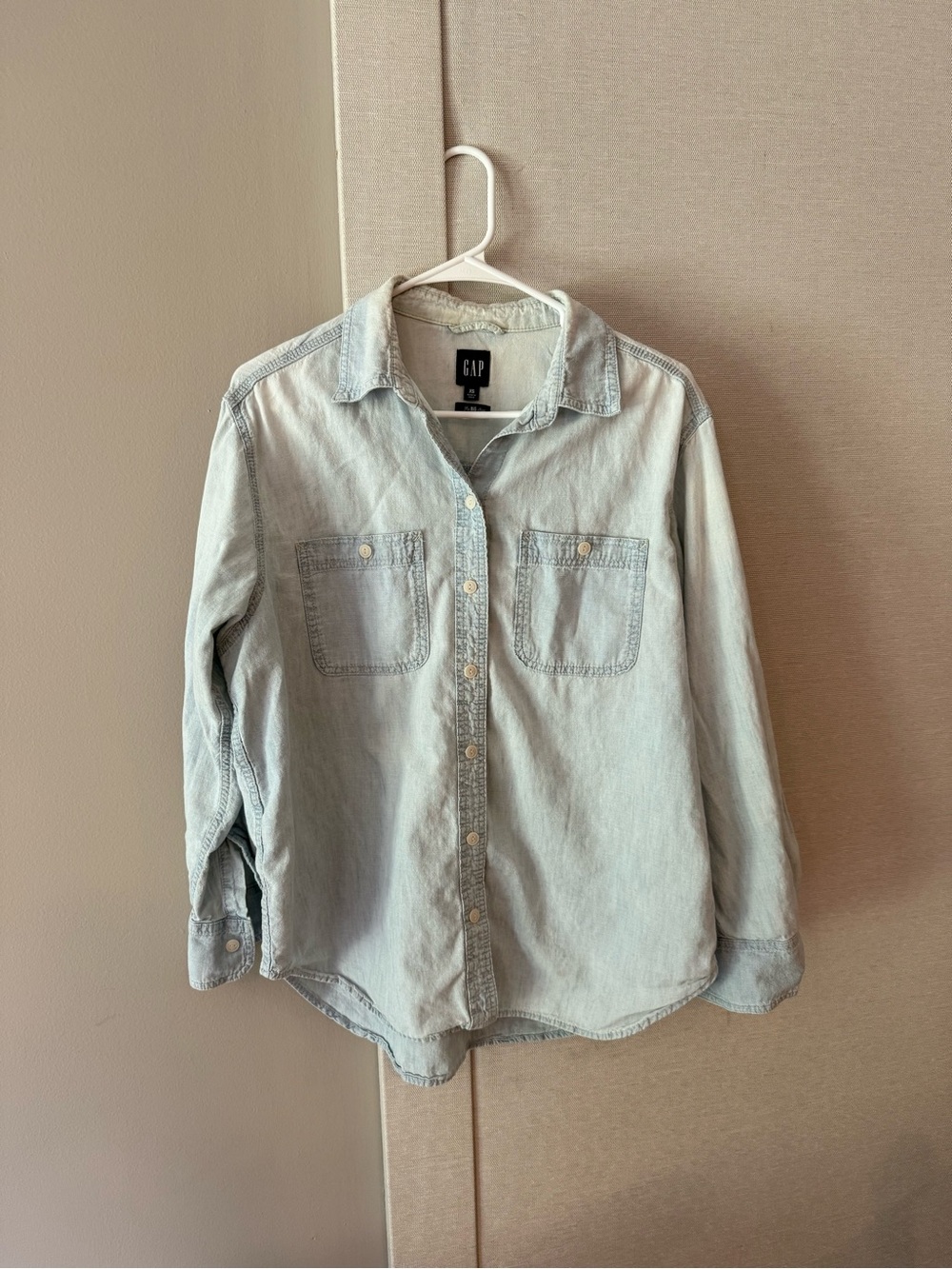 GAP Big Shirt Women's Light Blue Denim Button-Down